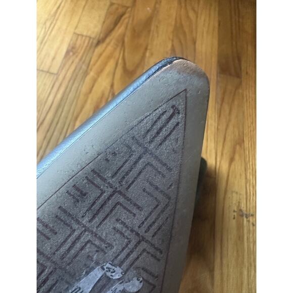 Tahari Black Kitten Heel Mules with Silver Chain Detail – Size 10 - Picture 2 of 7